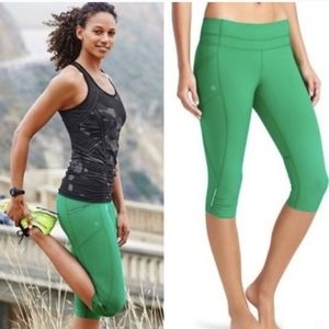 Athleta Capri Dobby Be Free Pants Kelly Green